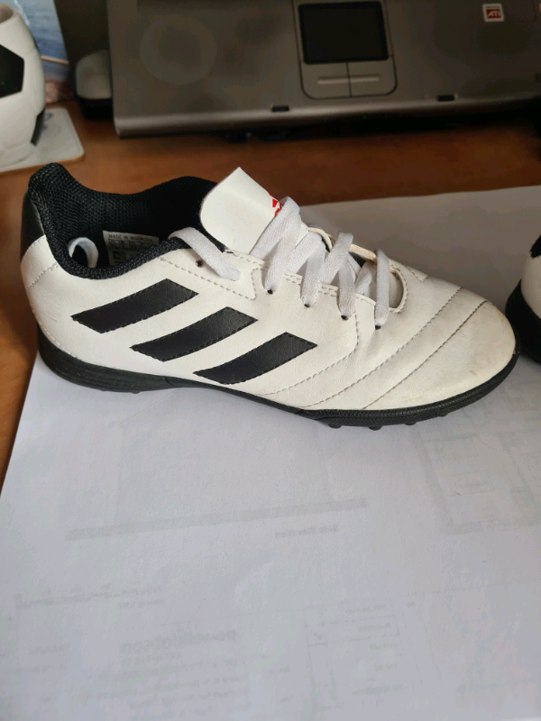 astro trainers size 1